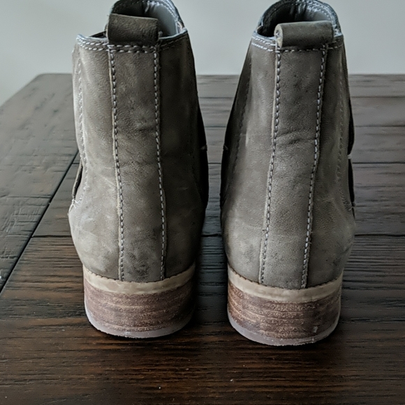 Nine West booties - Picture 4 of 6